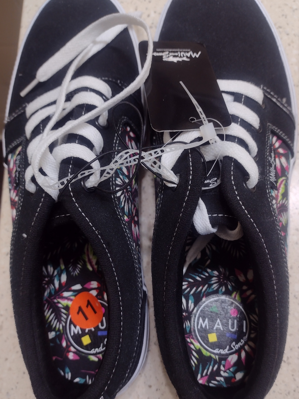 Maui and Sons Tennis Shoes